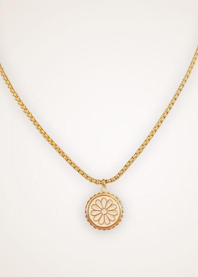 Daisy Pendant Necklace