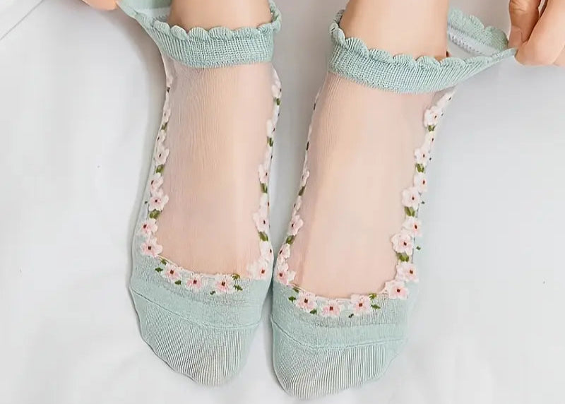Floral Lace Trim Socks