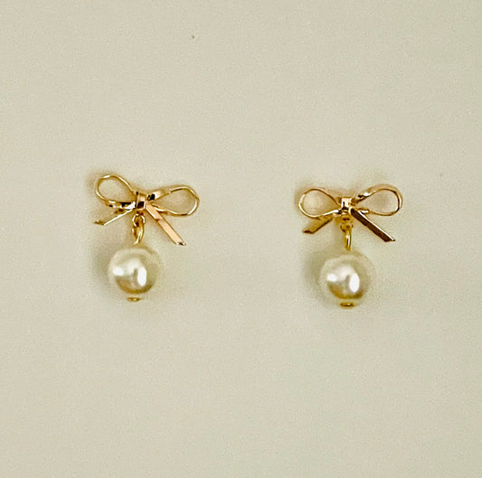 Bows With Freshwater Pearl Earrings