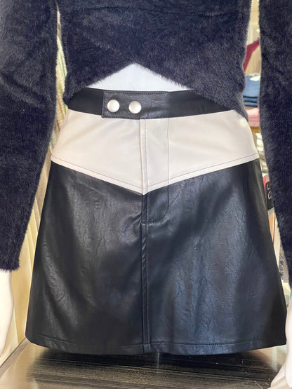 Le Lis Leather Skirt