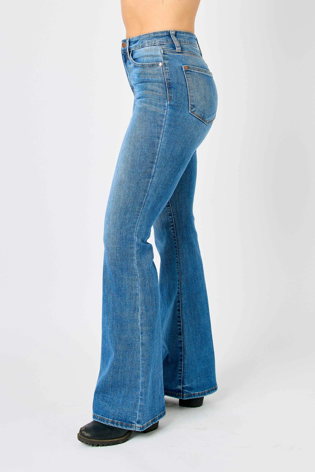 Judy Blue Classic Flare