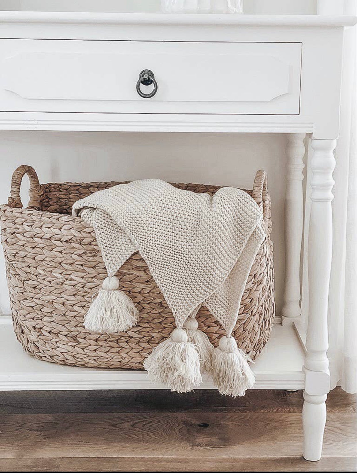 Throw Blanket With Tassels